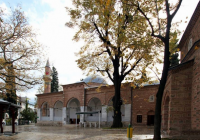 Hamzabey Külliyesi ve Türbeleri Ziyaret Saatleri