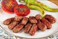 İnegöl Köftesinin Sırrı Ne? Nerede Yenir, Nasıl Yapılır?